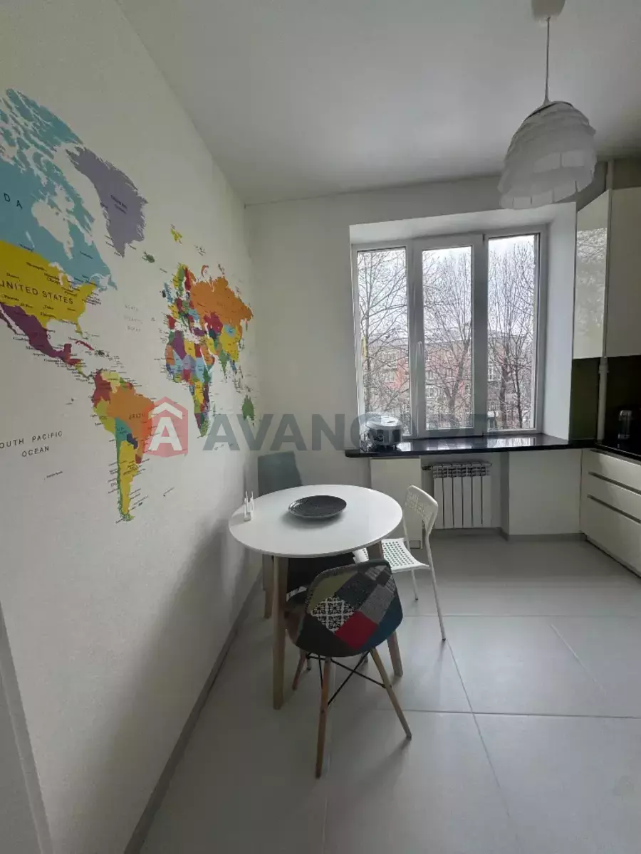 2 ��. ��������, 56/-/9 ��. �., 4/5 ������ ���� 3