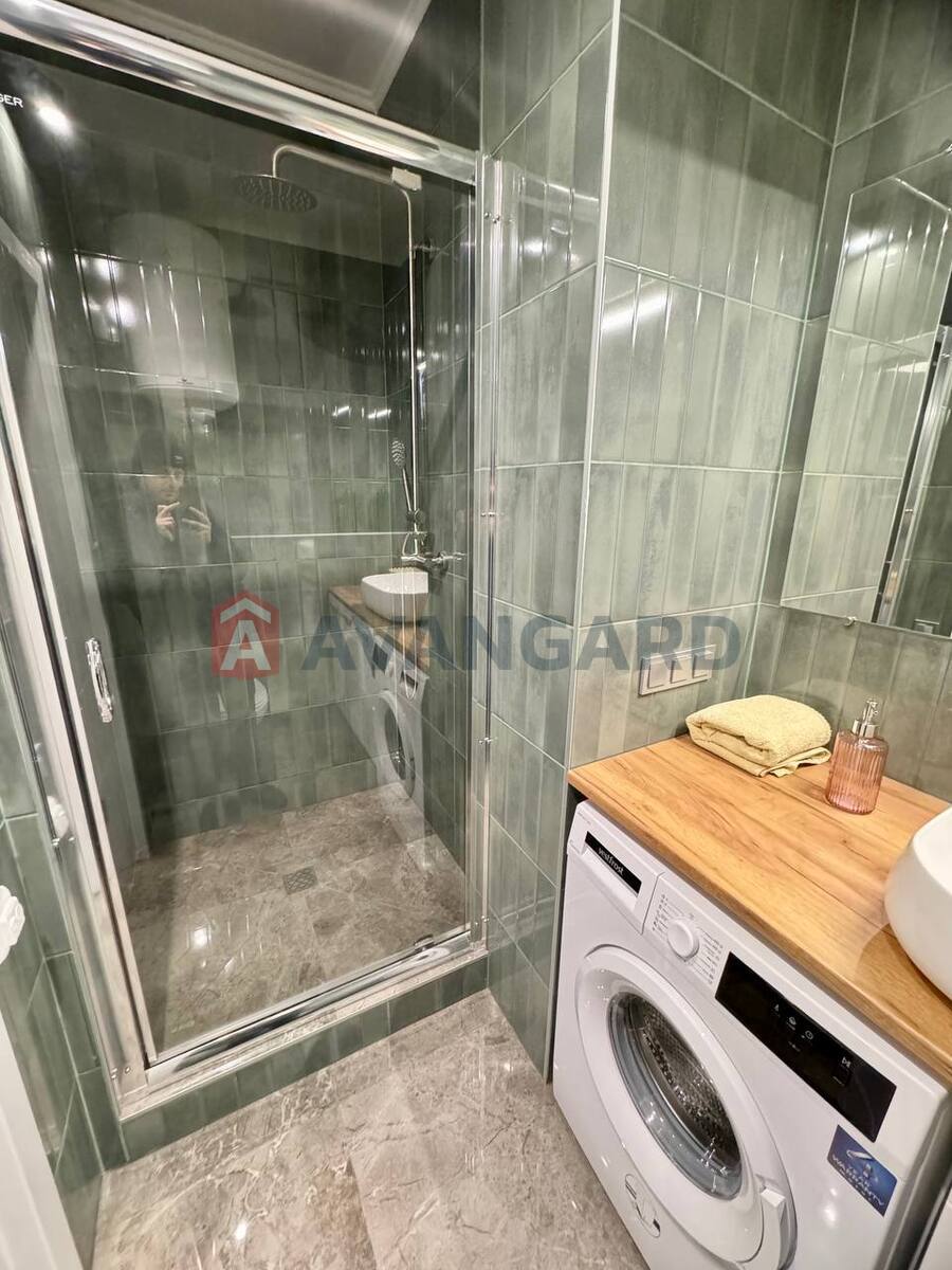 2 ��. ��������, 44/-/- ��. �., 7/10 ������ ���� 7