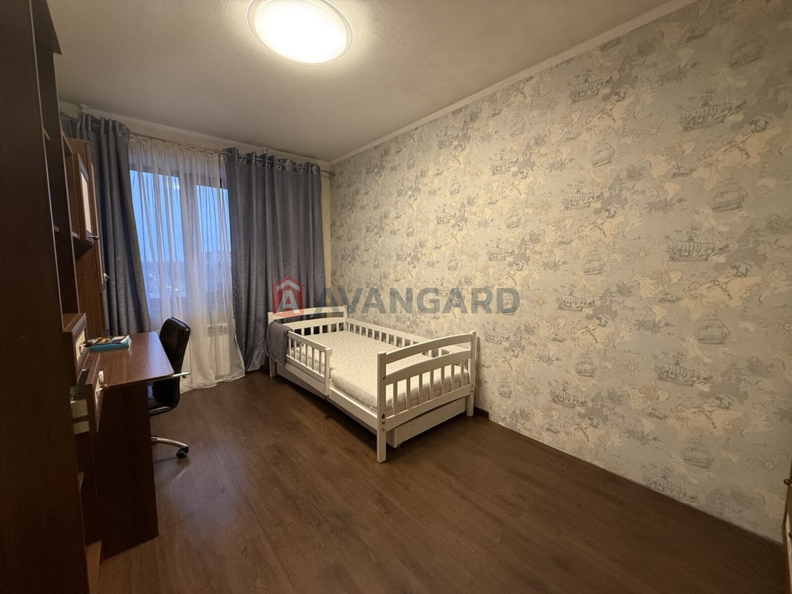 3 ����. ��������, 68/-/12 ��. �., 7/16 ���� ���� 12