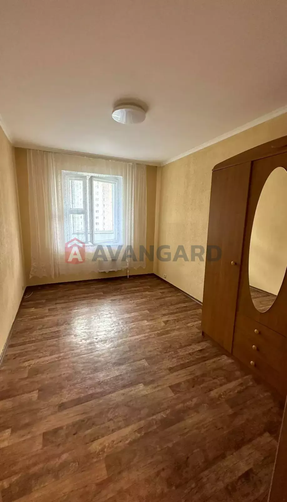 2 ��. ��������, 50/40/8 ��. �., 9/10 ������ ���� 6