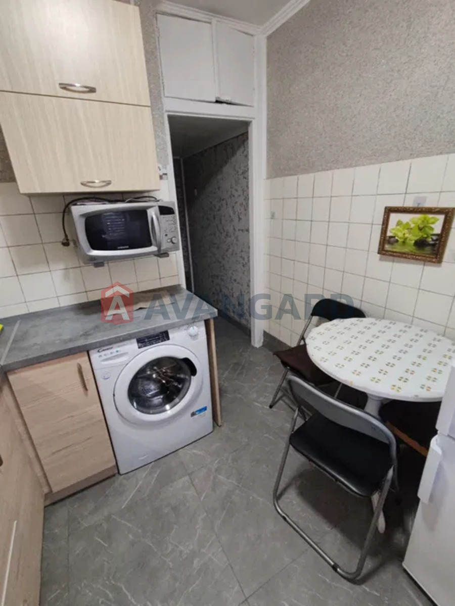 2 ��. ��������, 42/-/5 ��. �., 1/5 ������ ���� 21