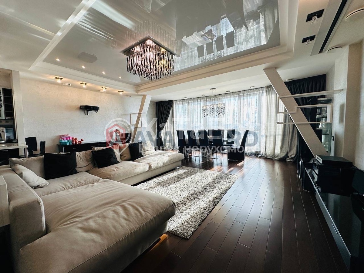 4 ��. ��������, 165/-/- ��. �., 16/17 ������ ���� 10