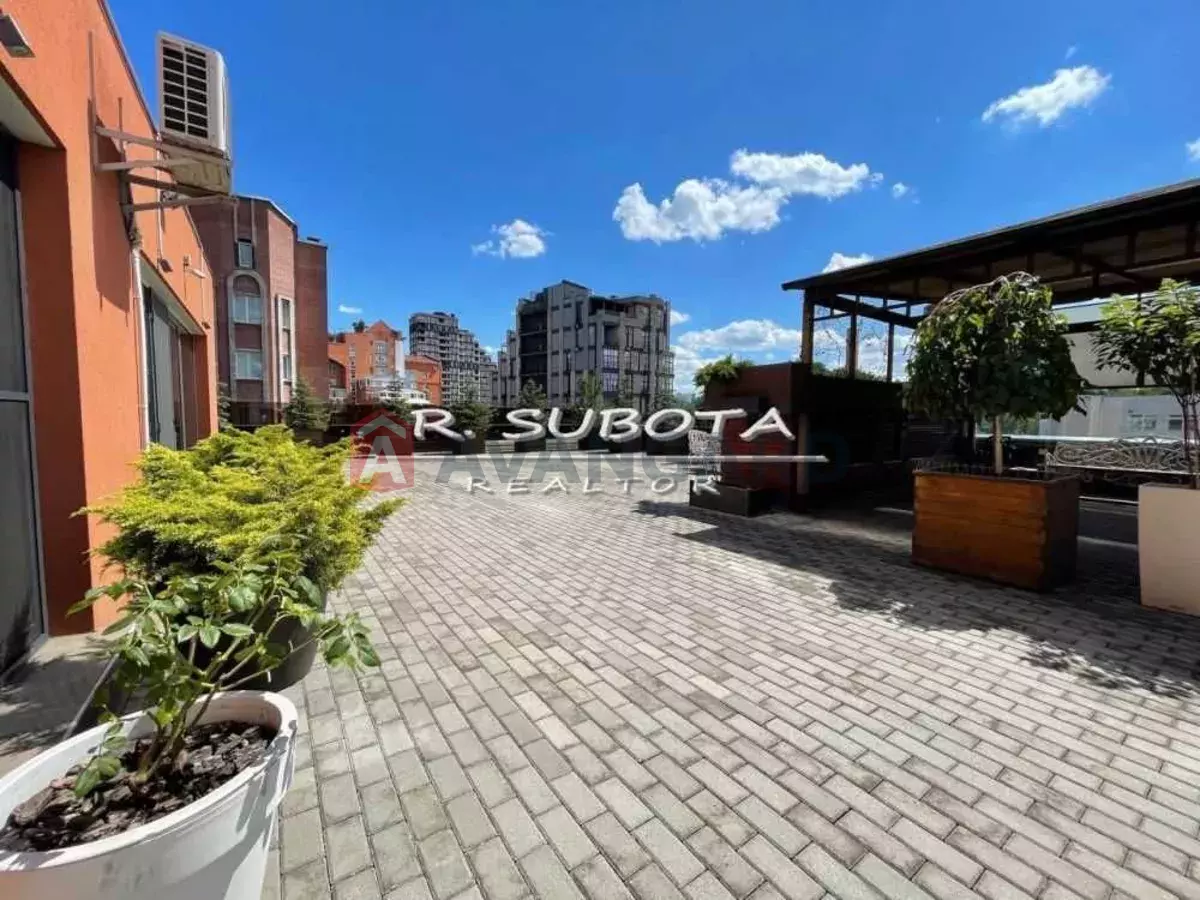 4 ����. ��������, 300/-/50 ��. �., 7/16 ���� ���� 8