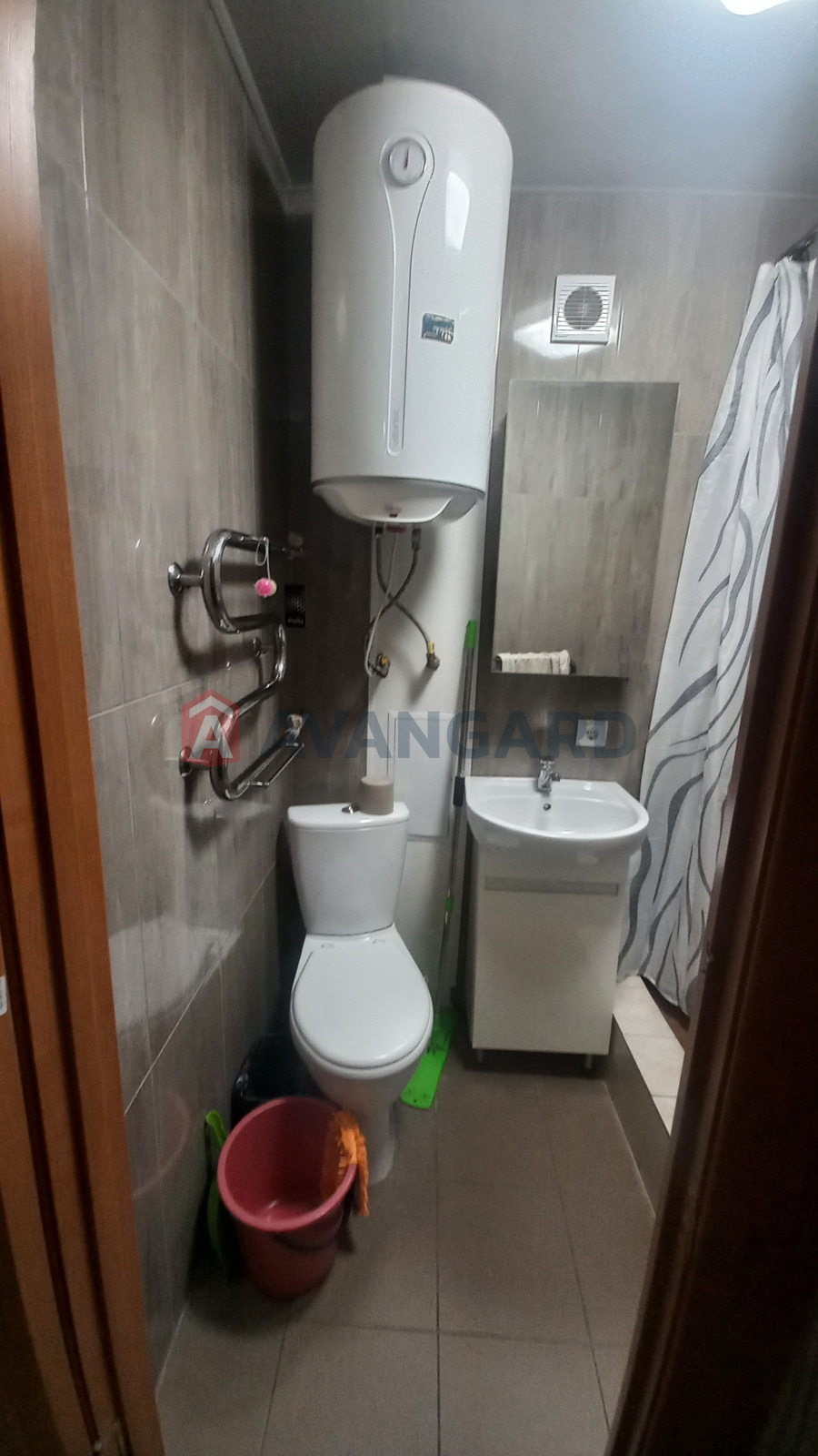 2 ��. ��������, 43/27/- ��. �., 1/5 ������ ���� 9