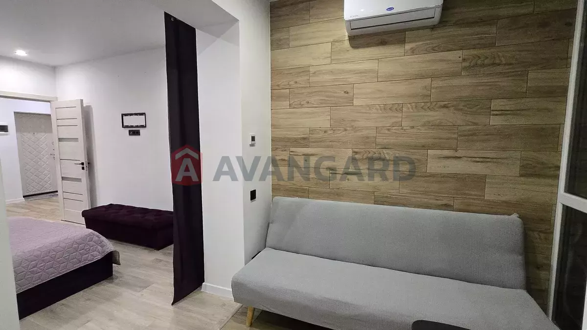 2 ����. ��������, 60/-/14 ��. �., 9/12 ���� ���� 8