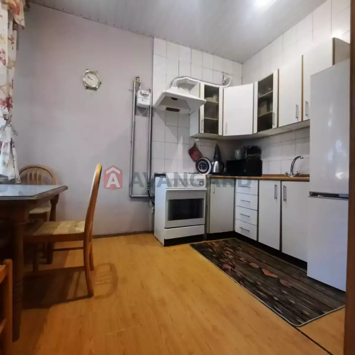 5 ��. ��������, 93/65/8 ��. �., 3/4 ������ ���� 1