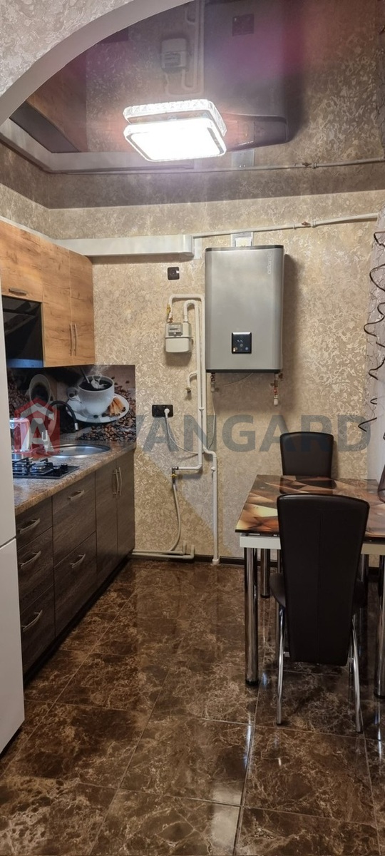 1 ��. ��������, 30/-/- ��. �., 5/5 ������ ���� 3