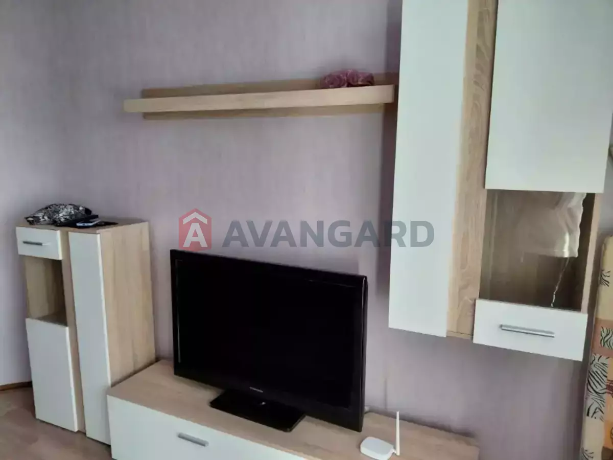 1 ��. ��������, 41/20/10 ��. �., 8/9 ������ ���� 5