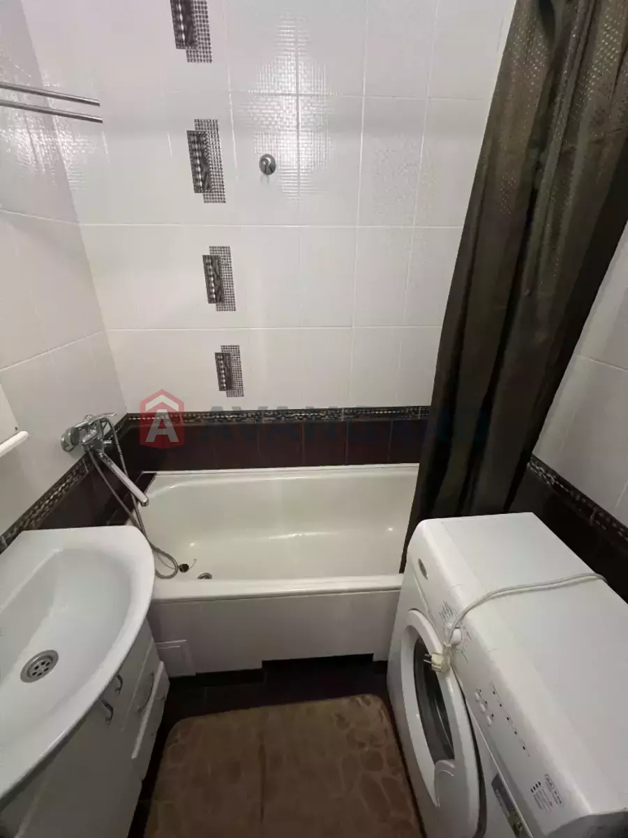 3 ��. ��������, 72/45/12 ��. �., 12/16 ������ ���� 8