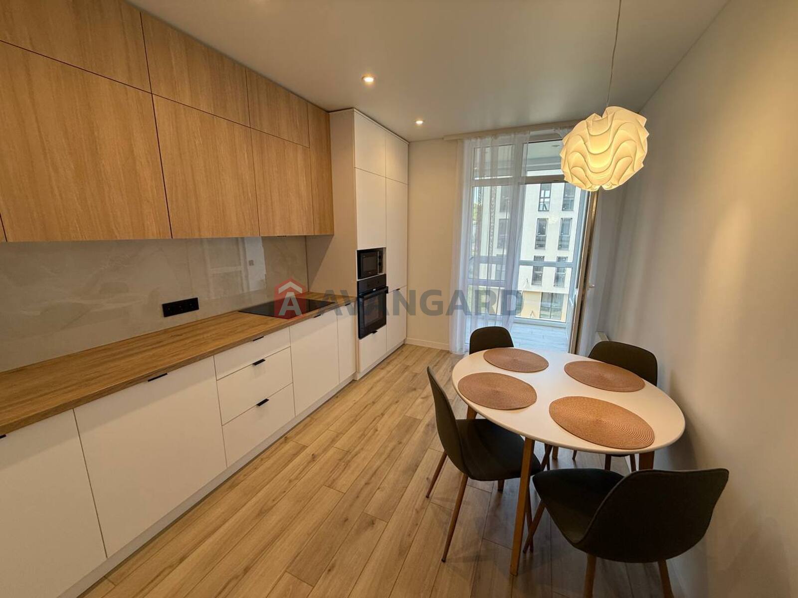 1 ��. ��������, 43/16/14 ��. �., 4/5 ������ ���� 14