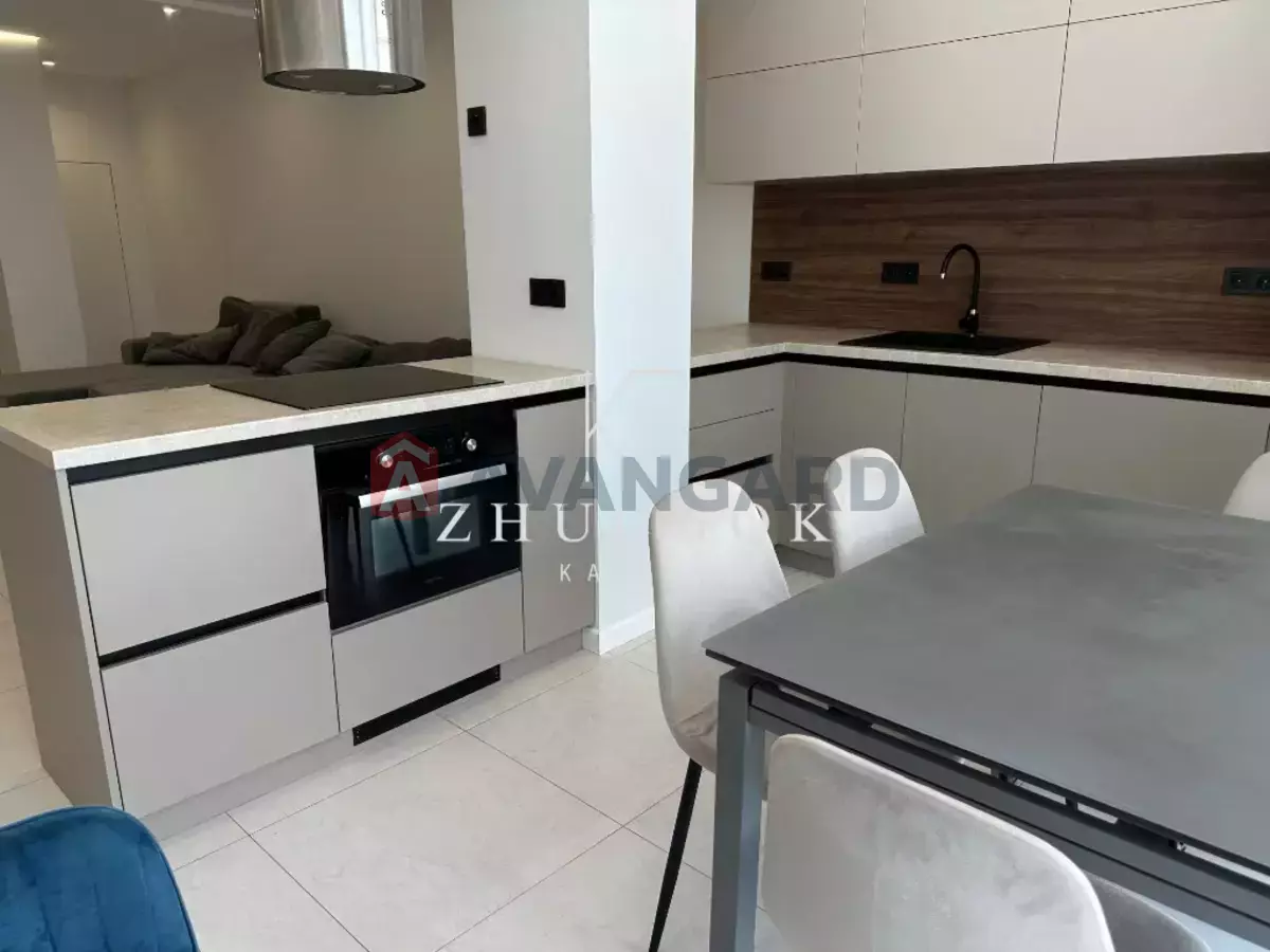 4 ��. ��������, 140/110/15 ��. �., 8/14 ������ ���� 1