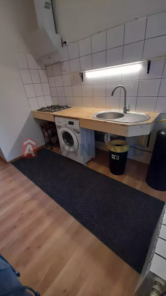 1 ��. ��������, 17/-/8 ��. �., 2/5 ������ ���� 7