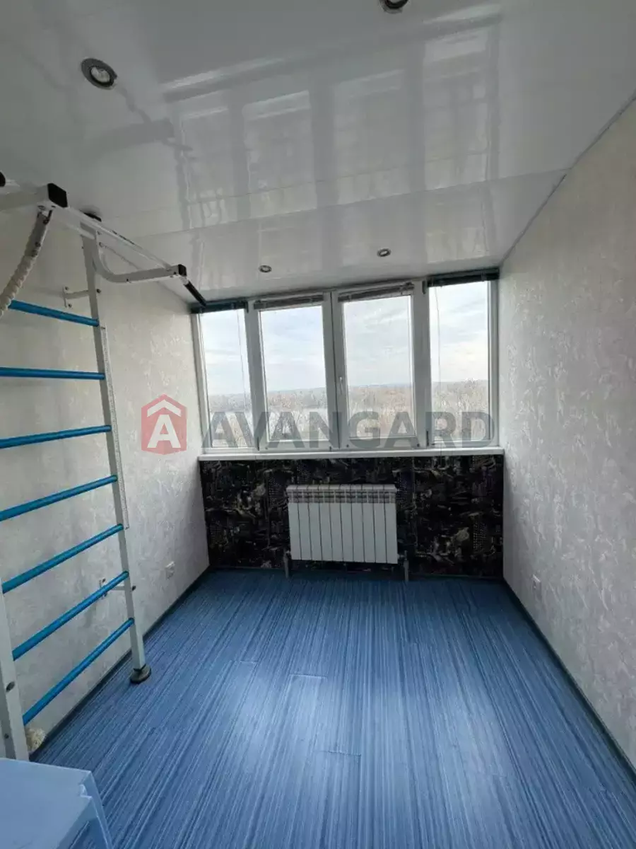 3 ����. ��������, 80/45/10 ��. �., 9/9 ���� ���� 10