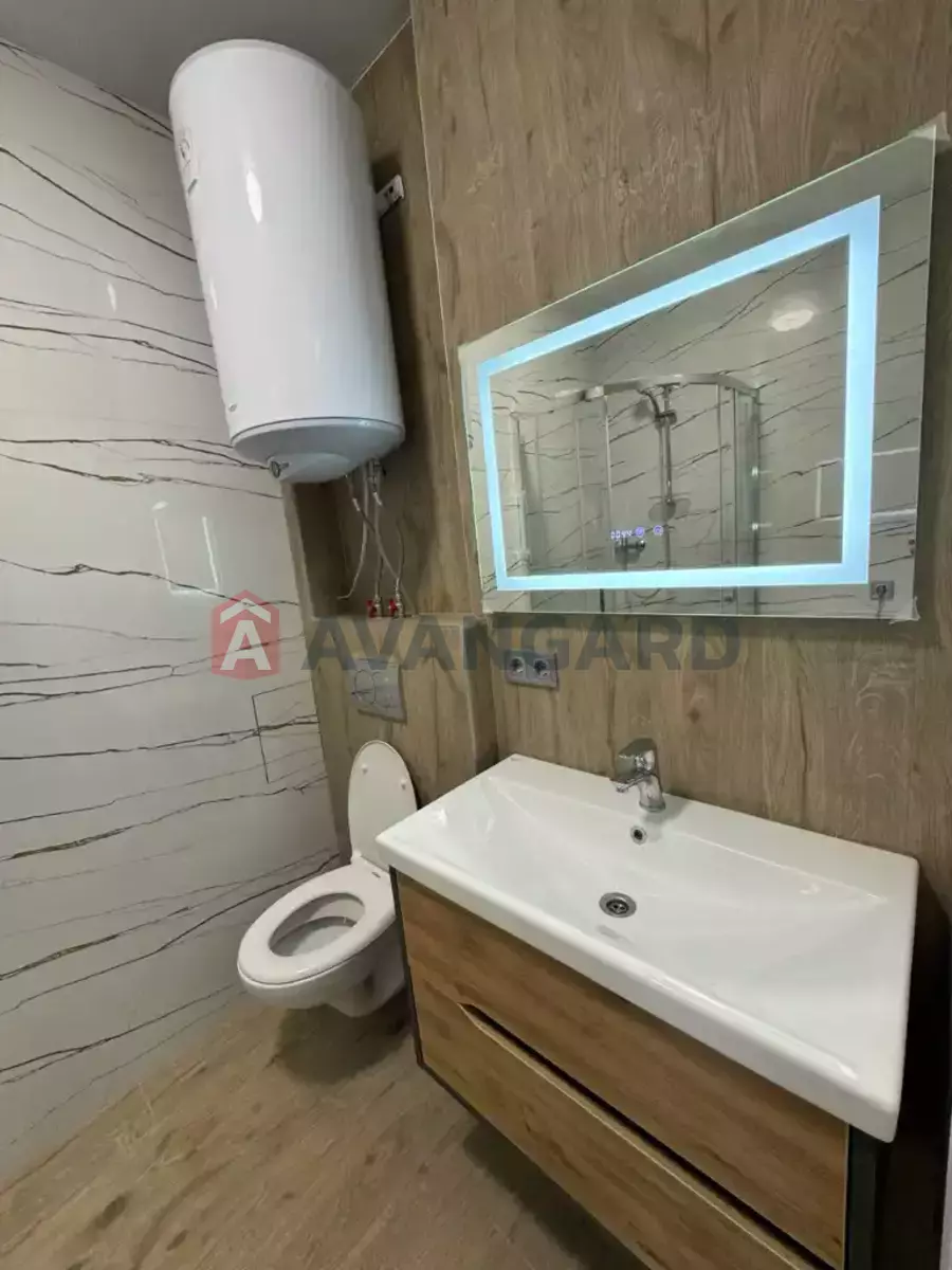 2 ��. ��������, 40/-/- ��. �., 6/10 ������ ���� 13