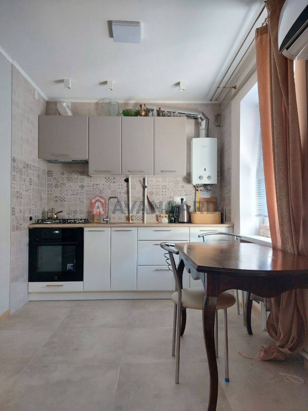 1 . , 43/28/6 . ., 5/5   12