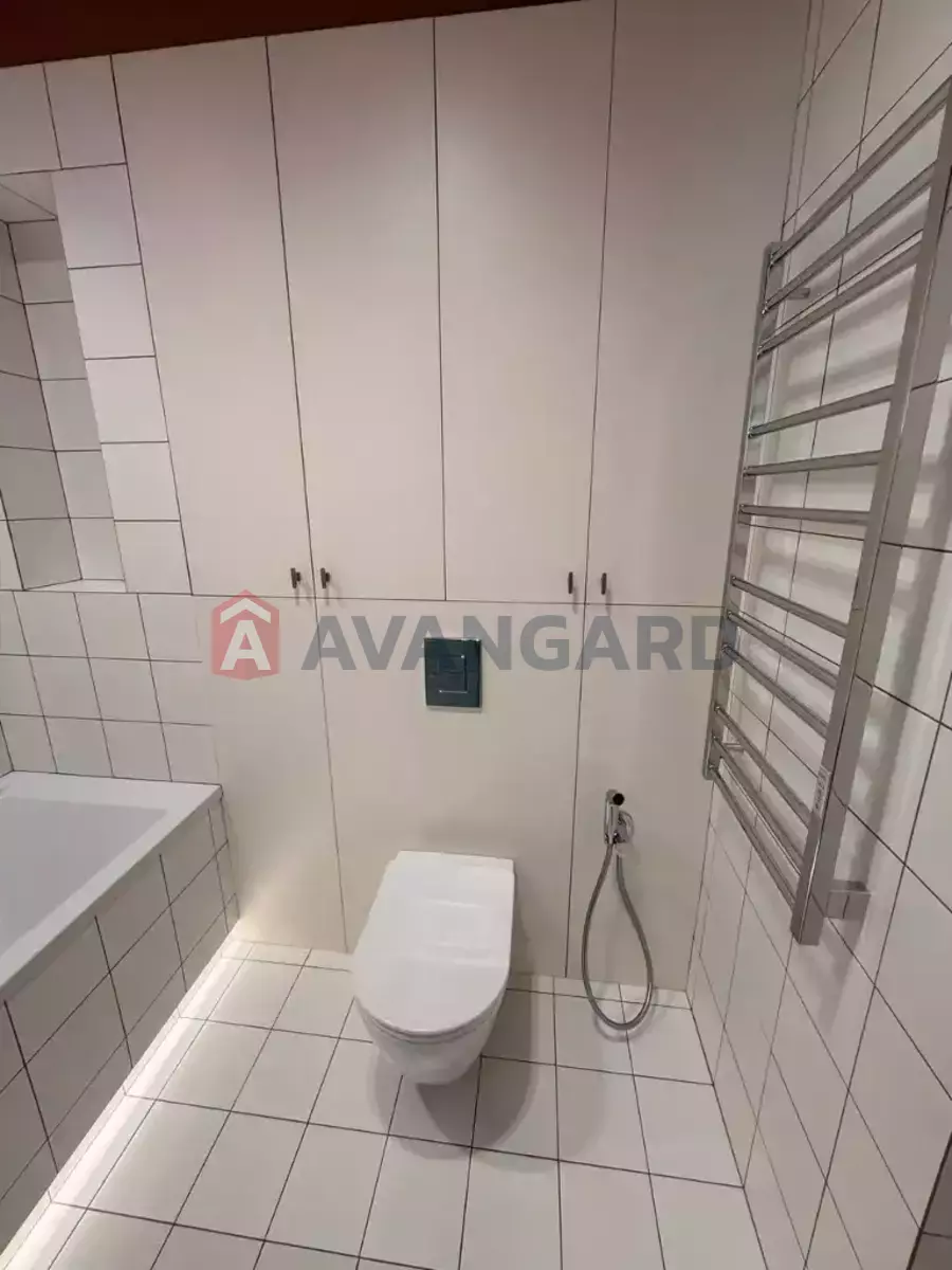 3 ��. ��������, 65/-/- ��. �., 14/18 ������ ���� 30