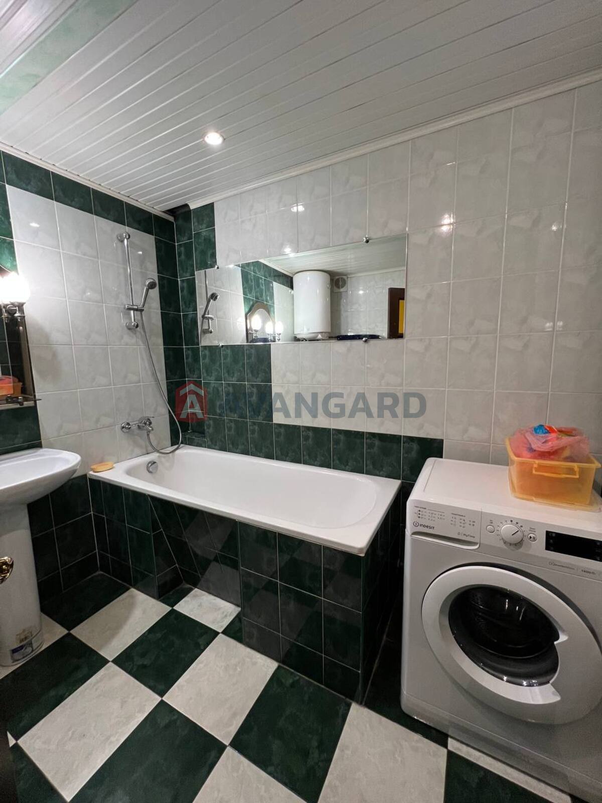 1 ��. ��������, 40/15/8 ��. �., 1/14 ������ ���� 15