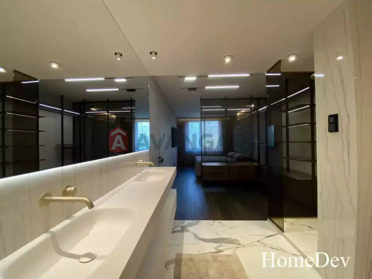 4 ��. ��������, 138/-/25 ��. �., 4/6 ������ ���� 9