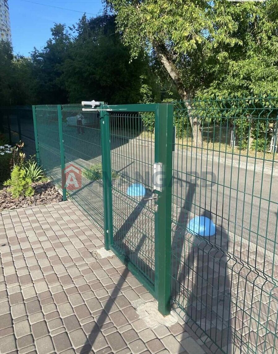 1 ��. ��������, 37/18/16 ��. �., 2/9 ������ ���� 10