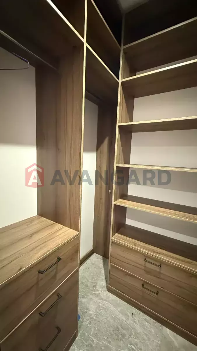 1 ����. ��������, 44/-/- ��. �., 9/14 ���� ���� 18