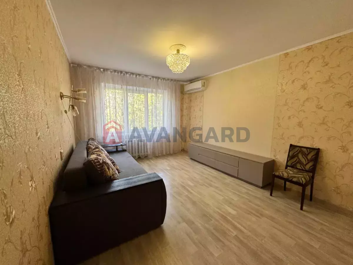 3 ��. ��������, 65/-/- ��. �., 3/9 ������ ���� 6