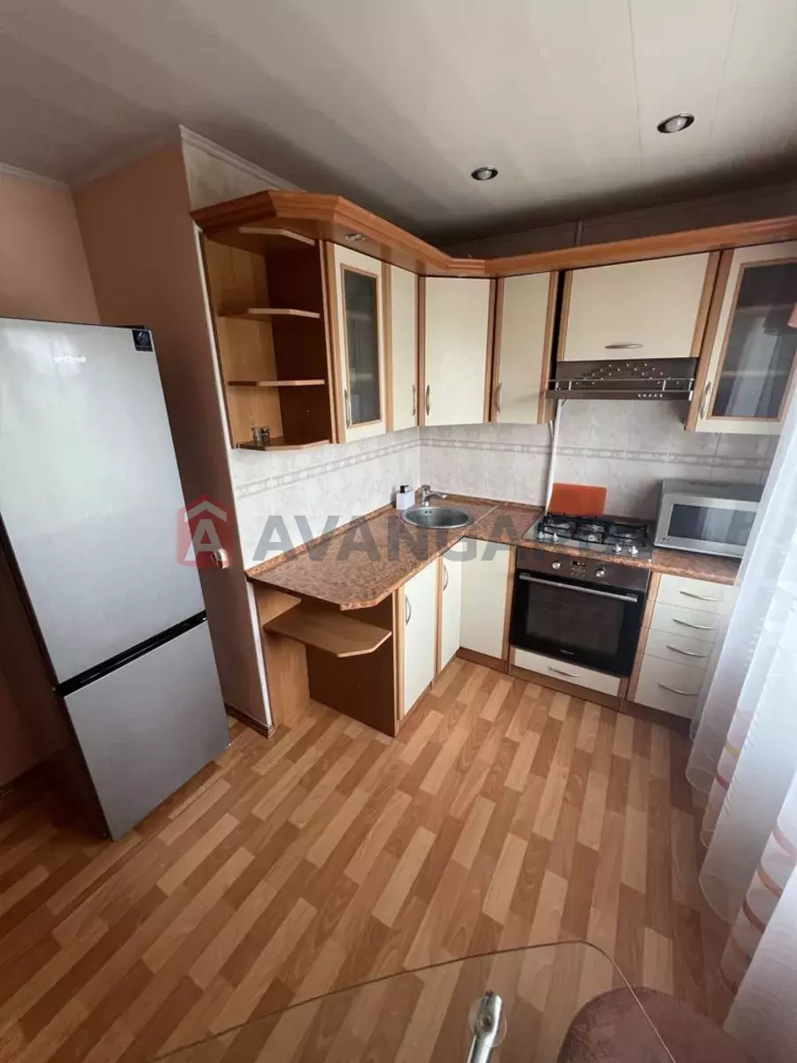 3 . , 71/-/7 . ., 8/9   2