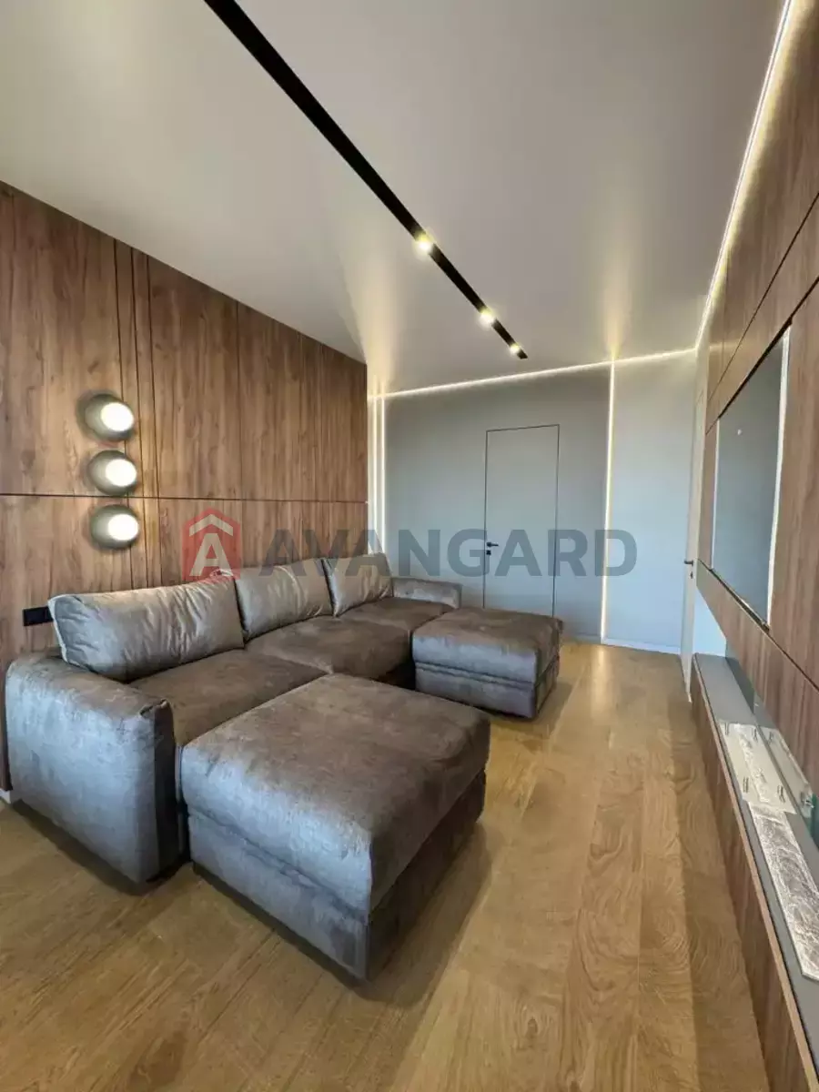 3 ����. ��������, 90/30/18 ��. �., 18/19 ���� ���� 7