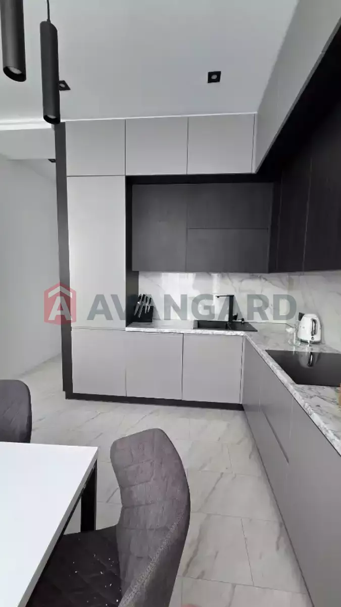 2 ��. ��������, 50/40/10 ��. �., 19/24 ������ ���� 8