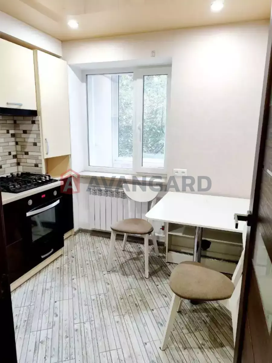 1 ����. ��������, 38/-/- ��. �., 6/9 ���� ���� 5