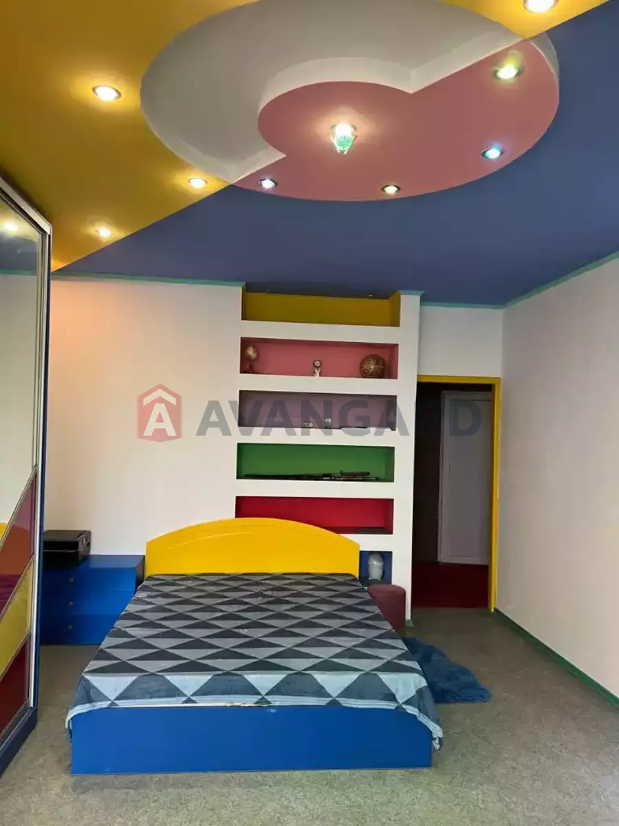 2 ��. ��������, 80/-/- ��. �., 8/16 ������ ���� 12