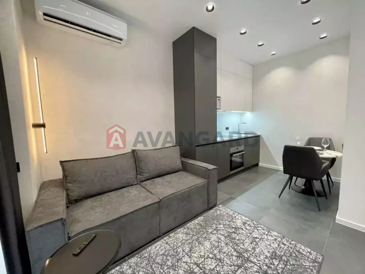 2 ��. ��������, 40/-/- ��. �., 3/12 ������ ���� 3