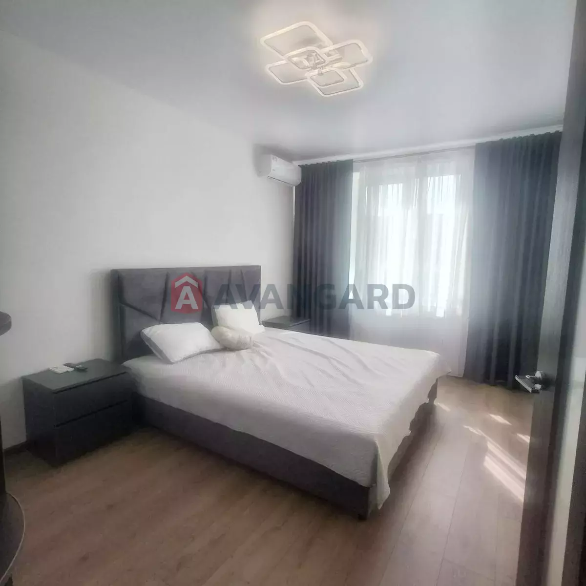 1 ��. ��������, 44/-/7 ��. �., 9/10 ������ ���� 13