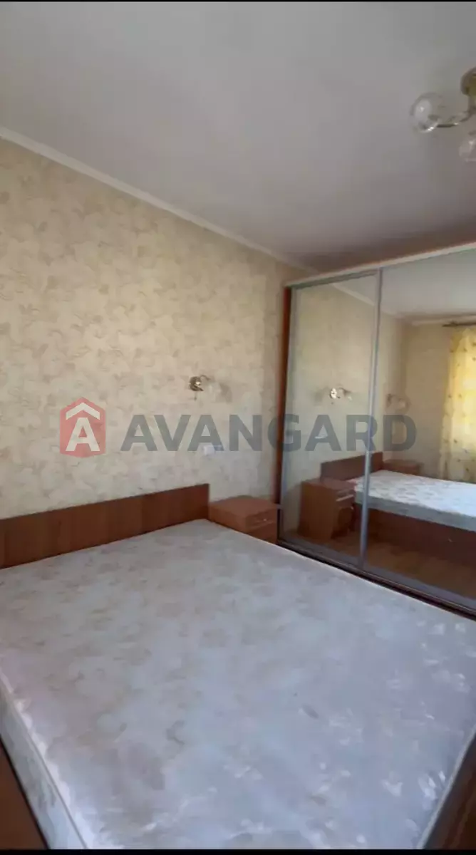 2 ��. ��������, 48/26/8 ��. �., 9/9 ������ ���� 11