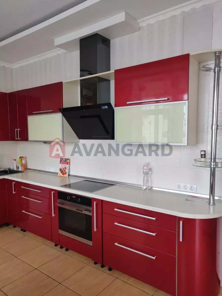 3 ����. ��������, 104/-/15 ��. �., 8/12 ���� ���� 1