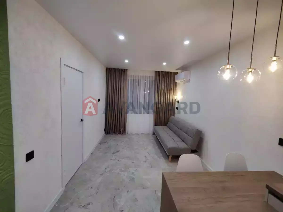 1 ��. ��������, 37/-/15 ��. �., 5/10 ������ ���� 5