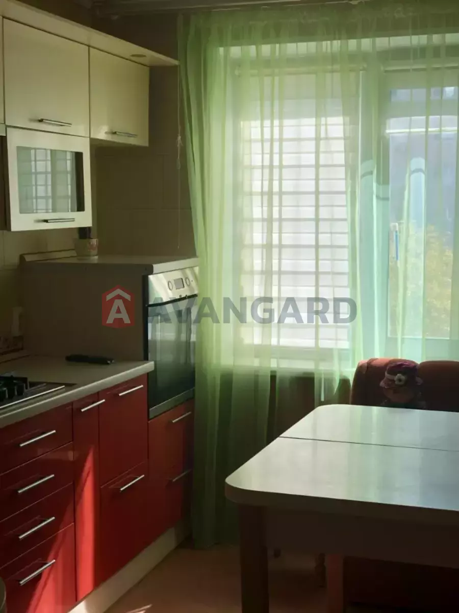 3 ����. ��������, 72/-/9 ��. �., 4/9 ���� ���� 3