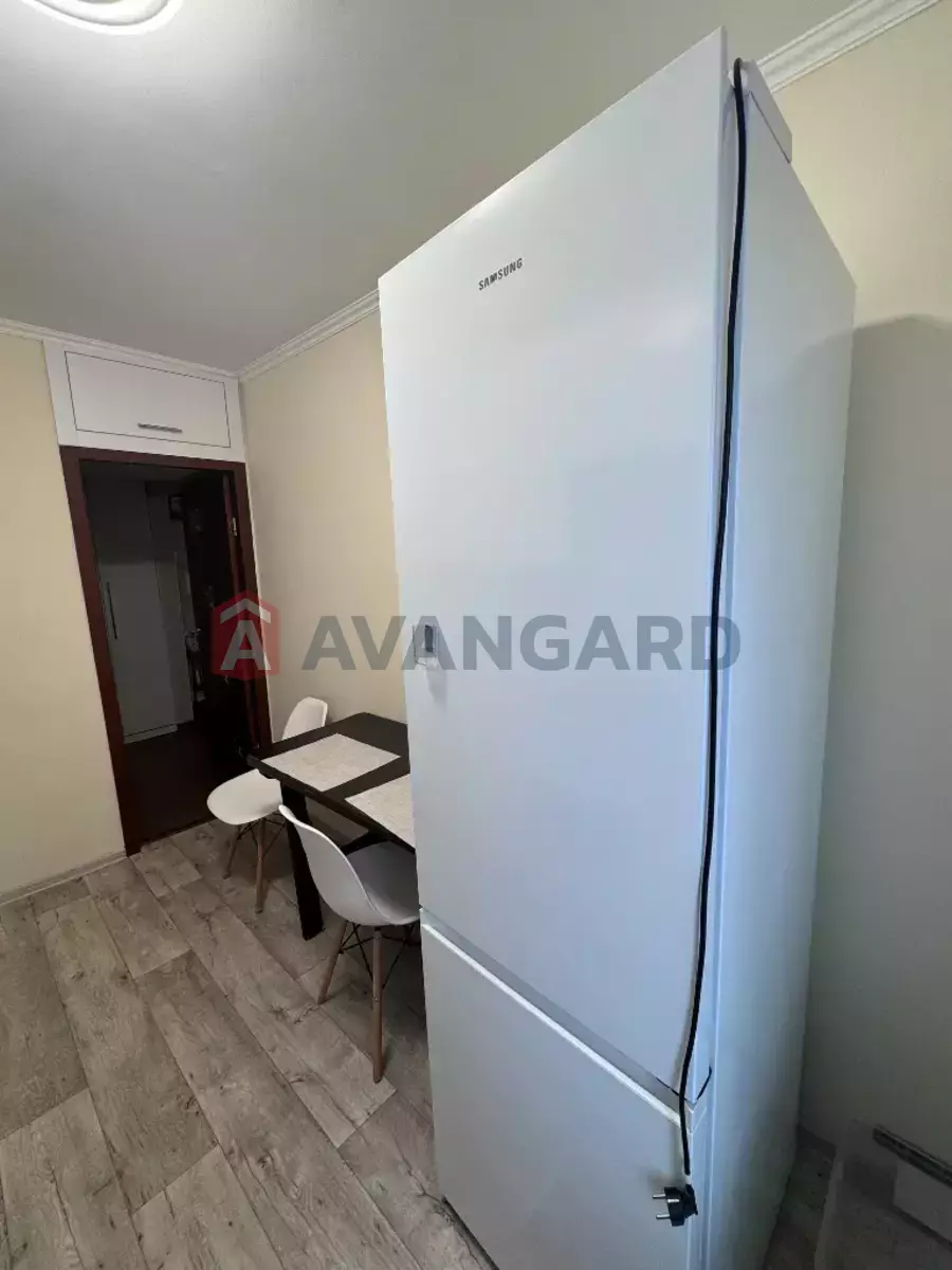 2 ��. ��������, 47/-/8 ��. �., 9/9 ������ ���� 4