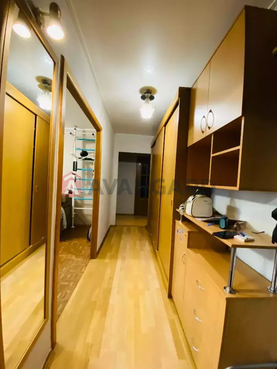 2 . , 69/-/9 . ., 9/9   8