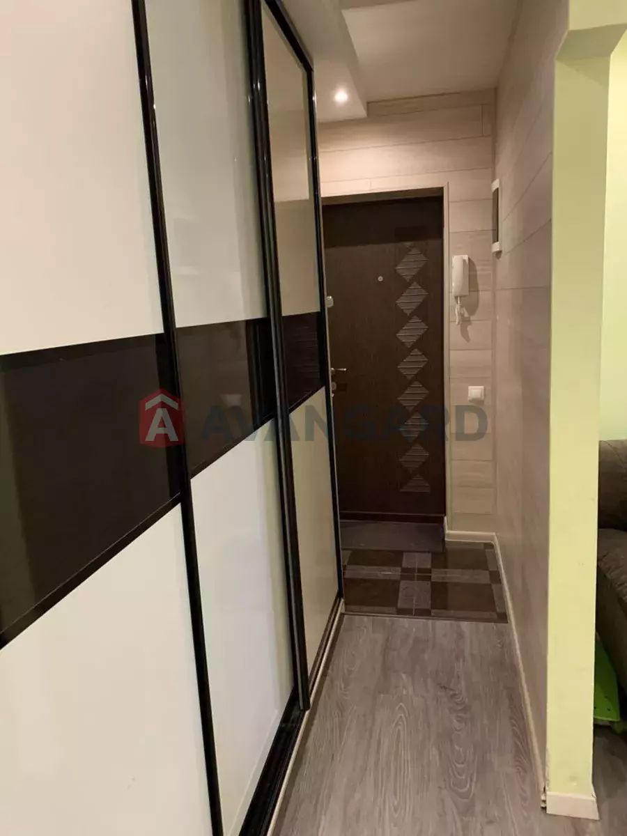 3 ����. ��������, 69/-/12 ��. �., 9/9 ���� ���� 9