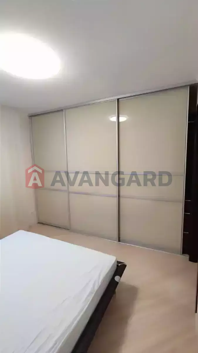 2 ��. ��������, 52/-/- ��. �., 1/14 ������ ���� 8