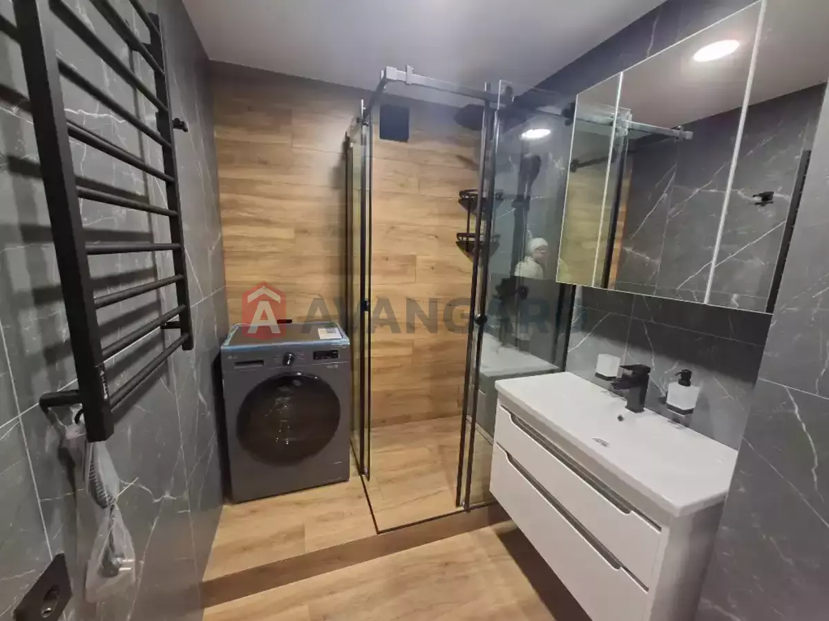 2 ��. ��������, 52/-/15 ��. �., 7/14 ������ ���� 4