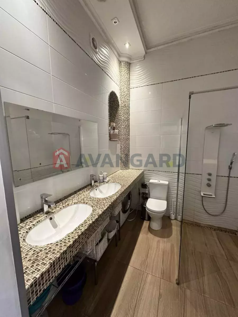 2 ����. ��������, 60/-/17 ��. �., 2/3 ���� ���� 8