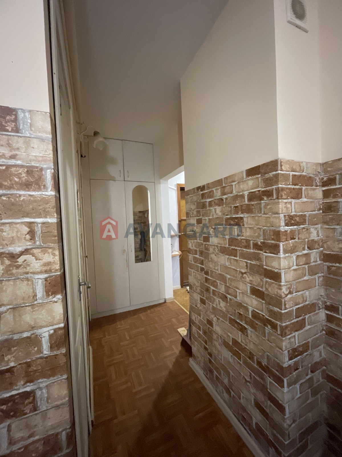 1 ��. ��������, 37/-/7 ��. �., 1/9 ������ ���� 9