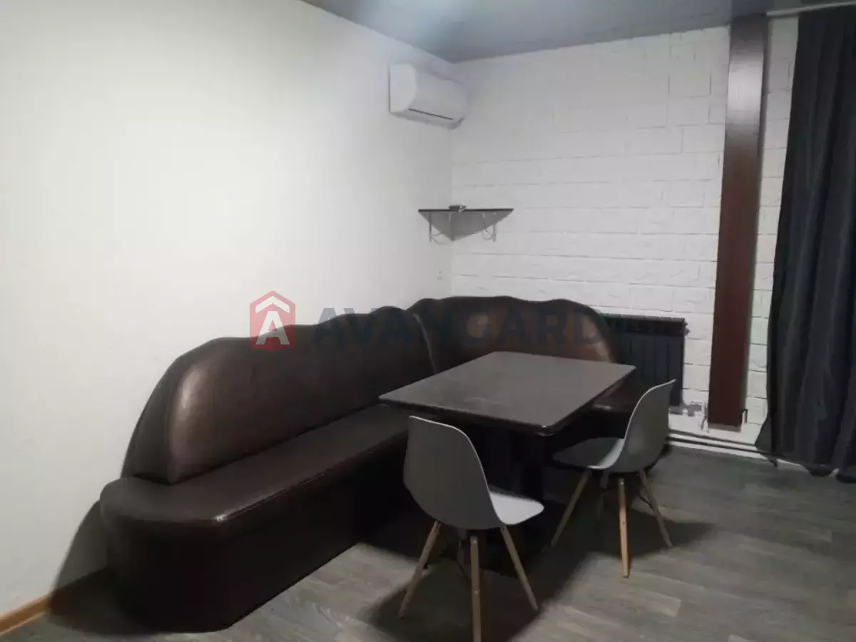 2 ��. ��������, 55/-/9 ��. �., 2/3 ������ ���� 2