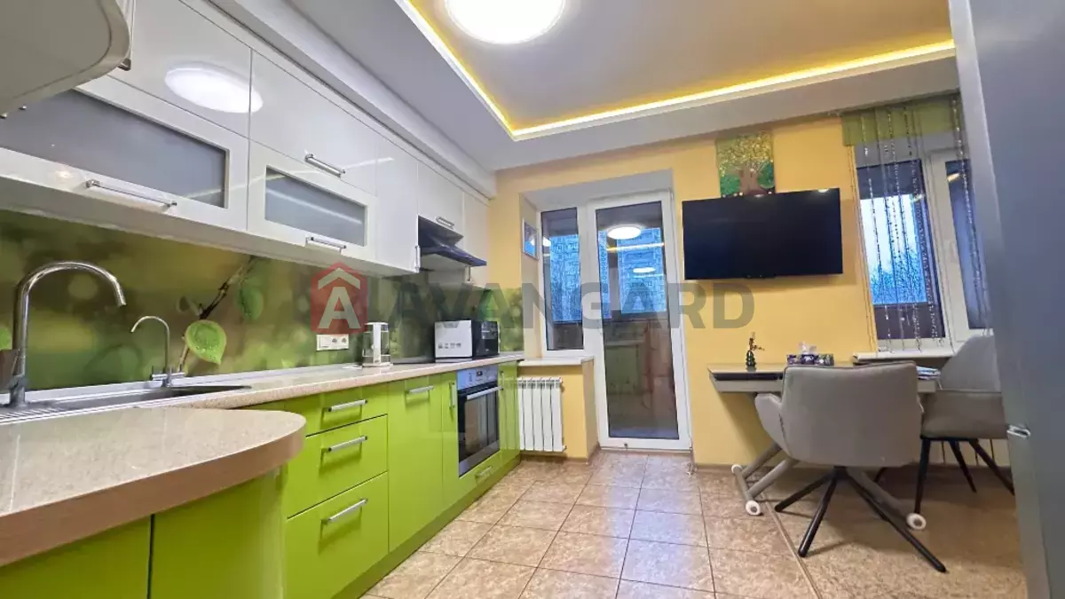 3 ����. ��������, 72/46/9 ��. �., 2/16 ���� ���� 6