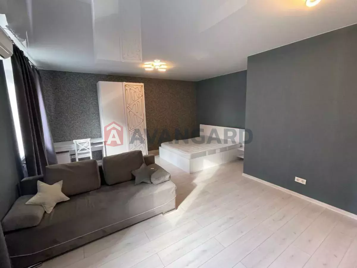 1 ��. ��������, 55/-/12 ��. �., 4/12 ������ ���� 6