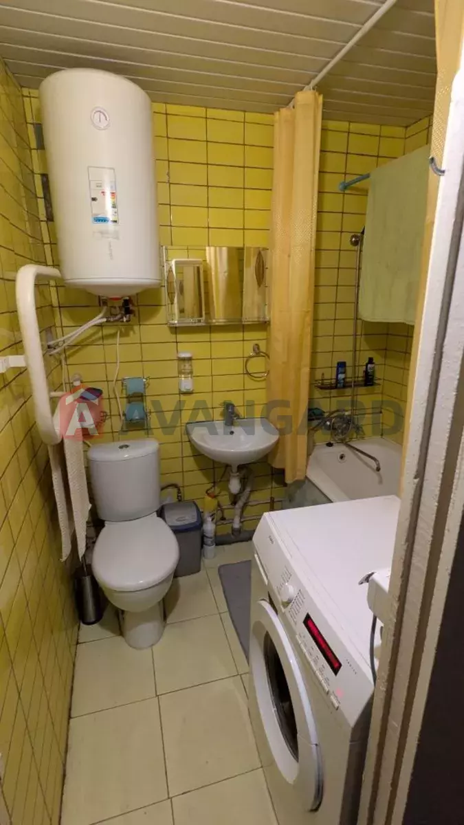 1 ����. ��������, 40/-/8 ��. �., 16/16 ���� ���� 3