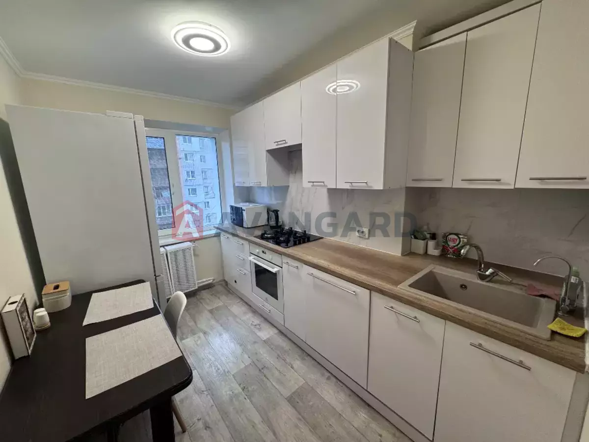 2 ��. ��������, 47/-/8 ��. �., 9/9 ������ ���� 1