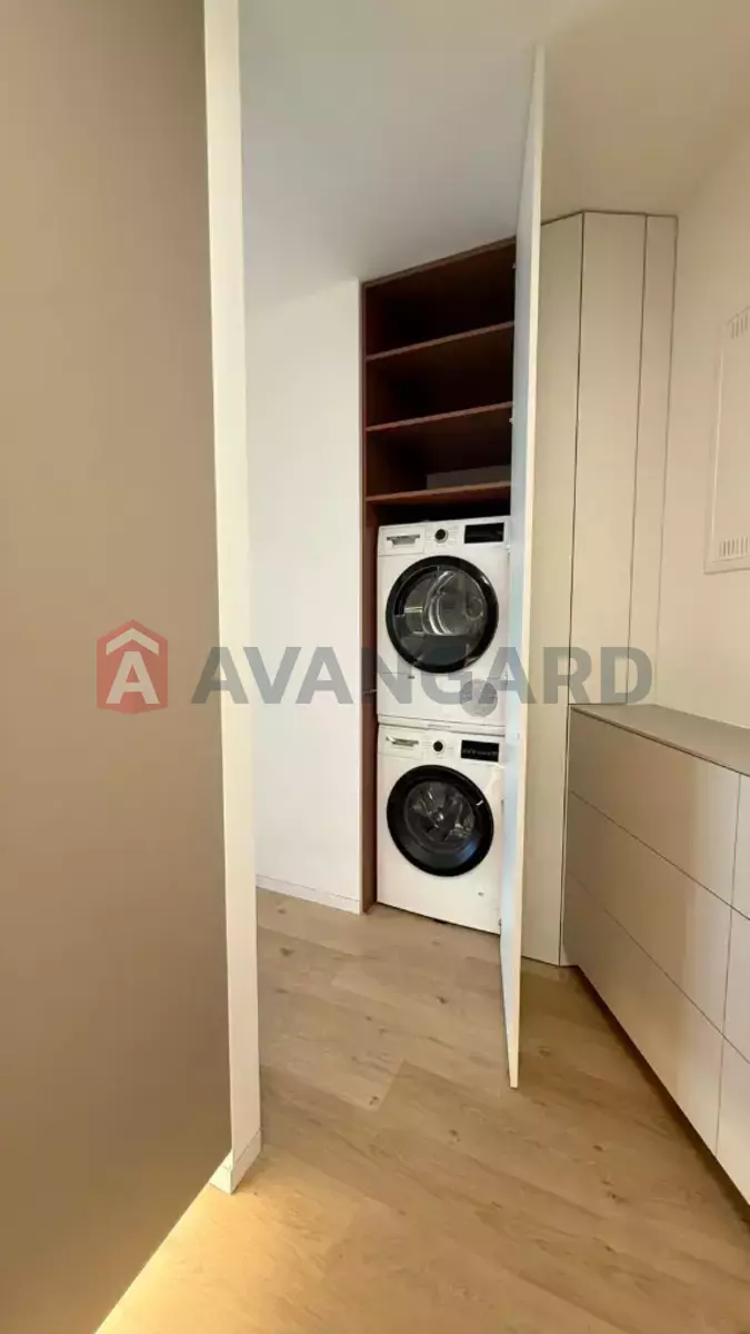 1 ����. ��������, 45/30/16 ��. �., 19/28 ���� ���� 4