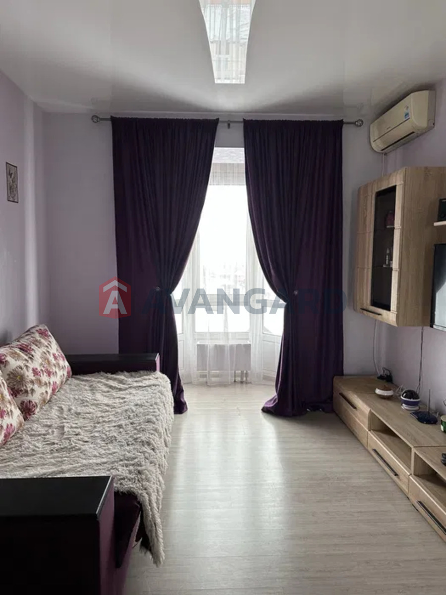 1 ��. ��������, 35/-/13 ��. �., 4/9 ������ ���� 1